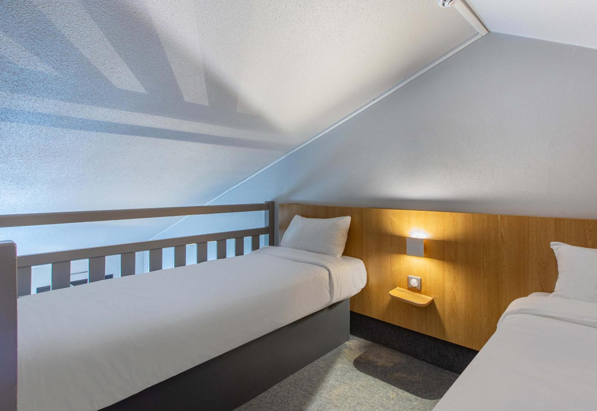 B&B HOTEL CHATEAUROUX Aéroport Déols Exterior foto