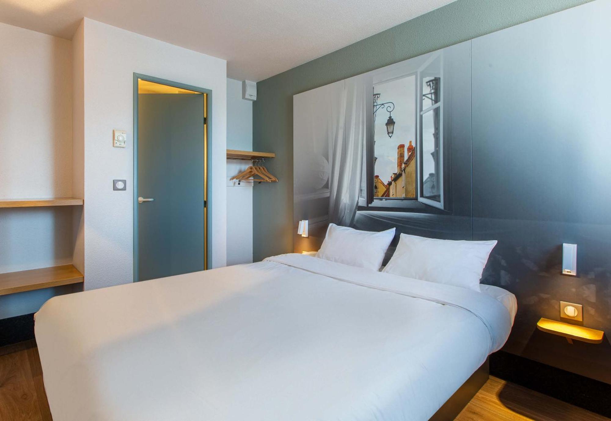 B&B HOTEL CHATEAUROUX Aéroport Déols Exterior foto