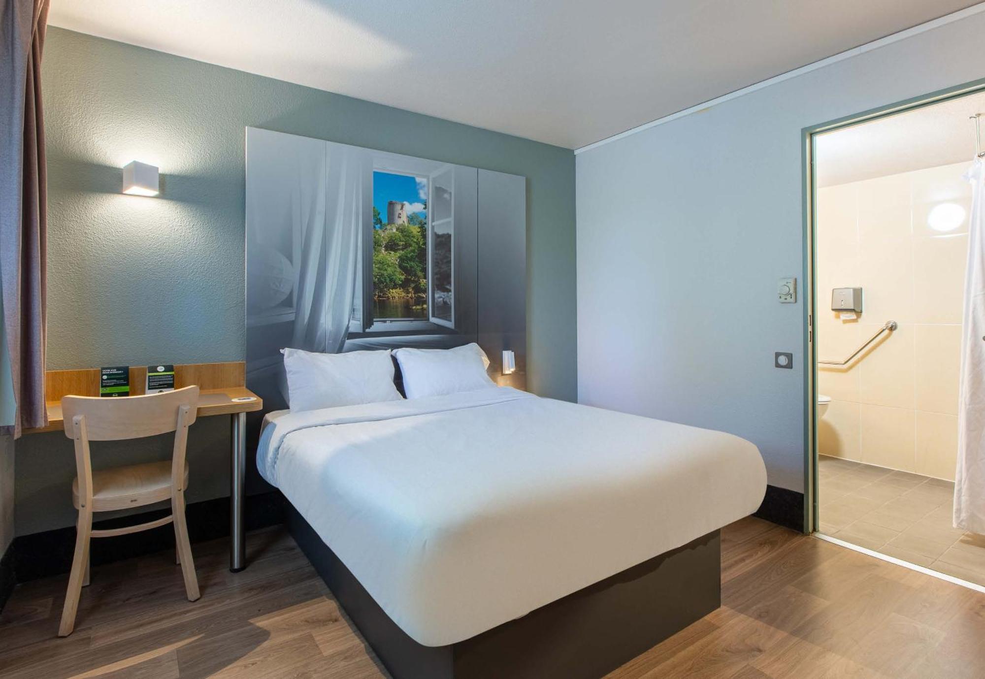 B&B HOTEL CHATEAUROUX Aéroport Déols Exterior foto