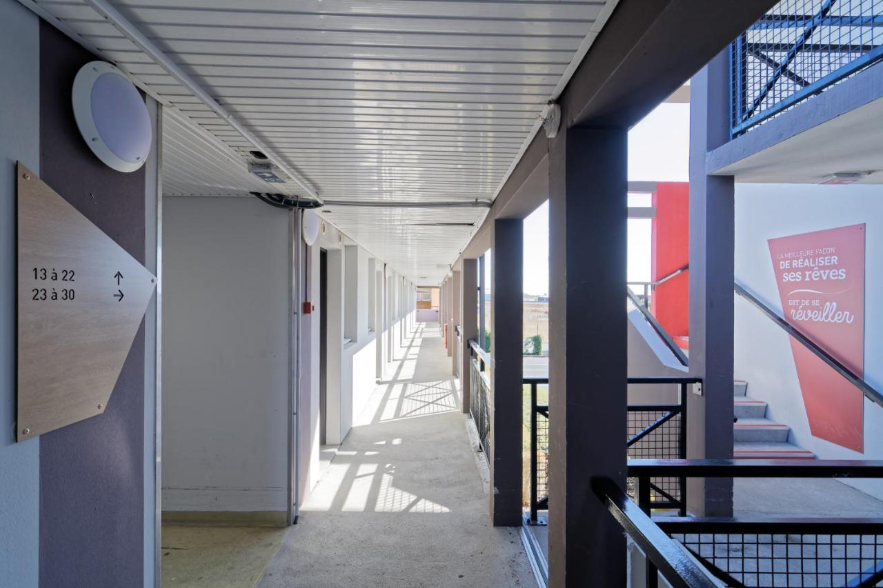 B&B HOTEL CHATEAUROUX Aéroport Déols Exterior foto